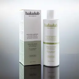 Leche para Cuerpazos con CBD, Aceite de Almendras, Manteca de Karité y Pantenol – hakuLab CBD Cosmetics - HakunaOil - WeWeed
